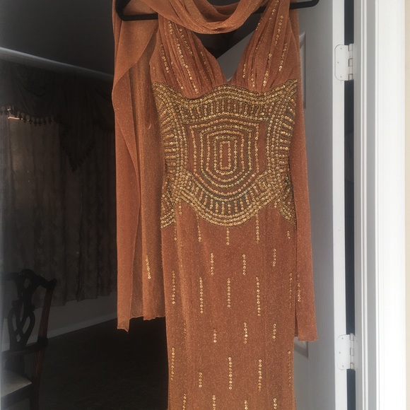 Cache Long Cocktail Dress. Used. Sequins. Size 8. - Picture 2 of 3